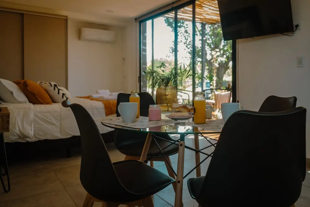 Lodwine Lodges