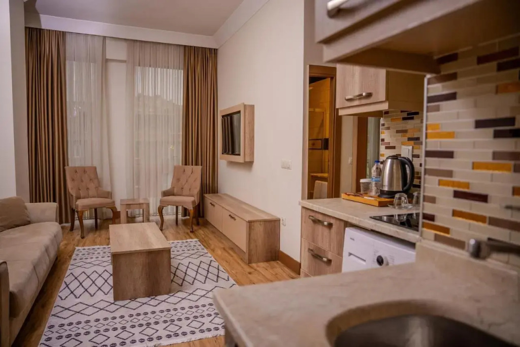 Mari Suites Hotel