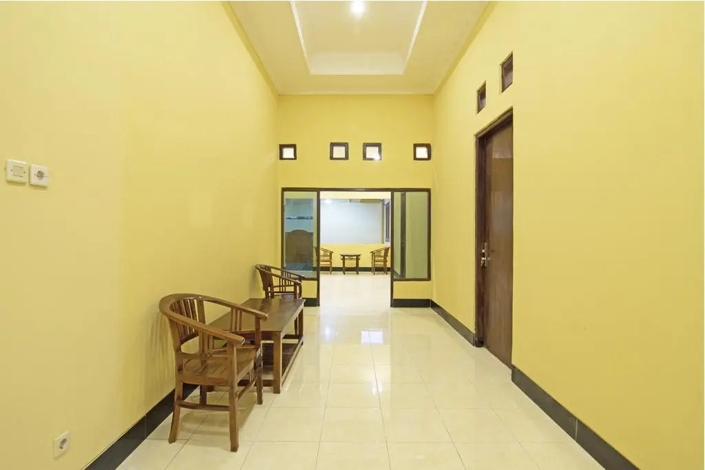 OYO 931 Dara Dewi Homestay