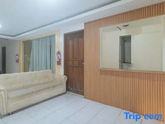RedDoorz at FCCG GoldMoon Boutique Hotel