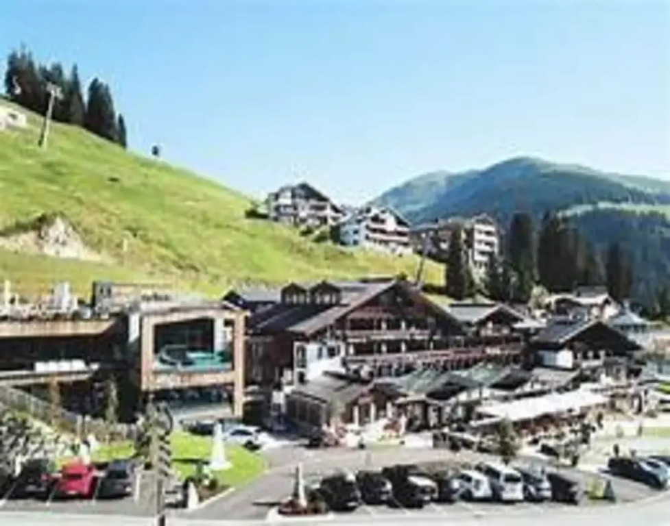 Chalet in Konigsleiten Near Alpine Peaks