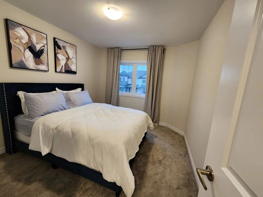 Exclusive Home in Niagara Falls