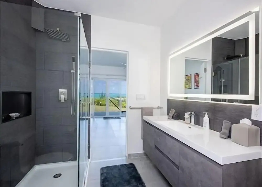 Trident Estate 6 Bedroom Estate