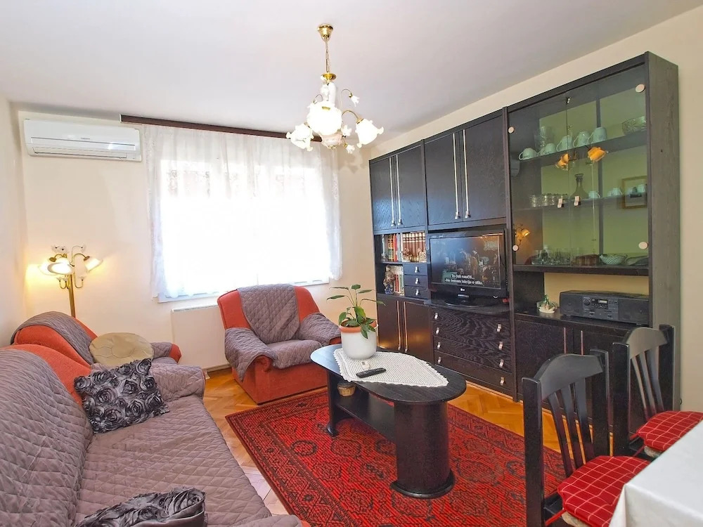 Apartment 1414