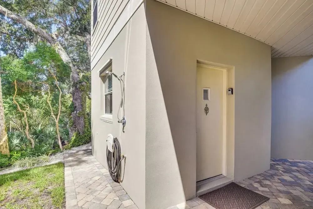 Walk to the Beach! New Smyrna Hideaway w/ Patio