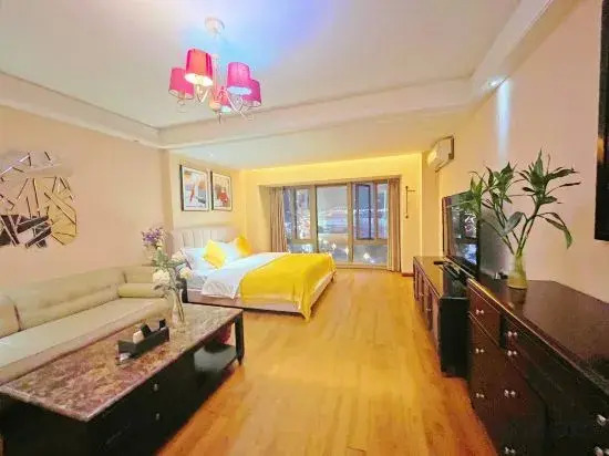 Chongqing River Love Apartment
