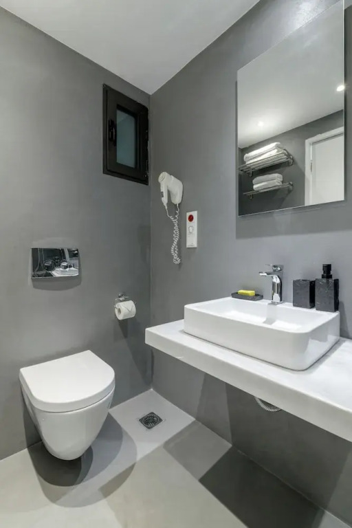 Momo Suites, Acropolis by Aura Homes