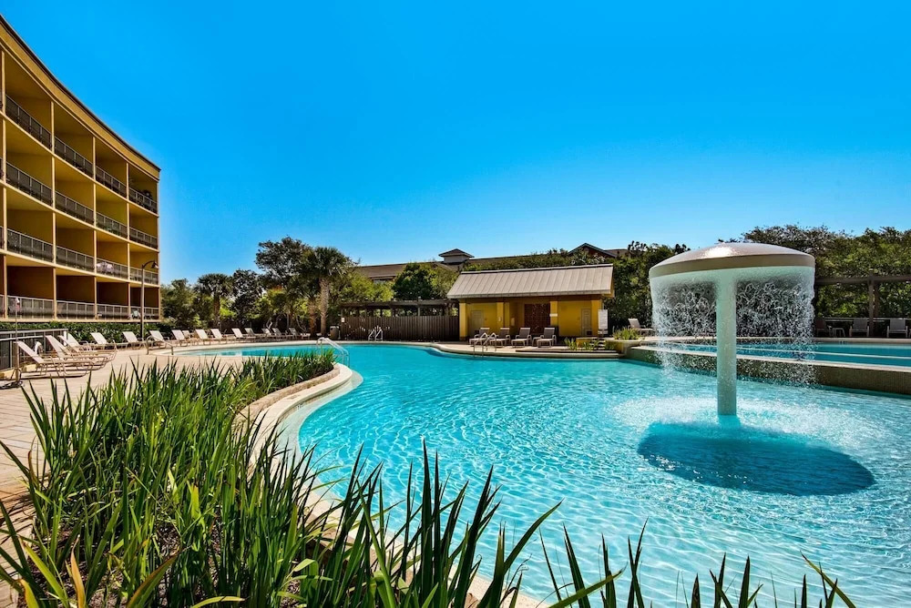 Beach Resort 316