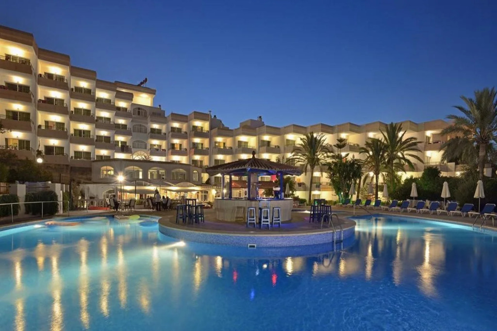 SOL by Meliá Lunamar Palmanova Apartamentos