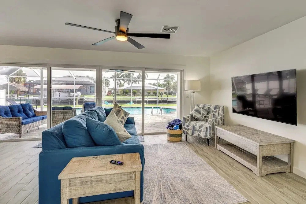 Fish & Swim: Waterfront Home w/ Dock in Cape Coral