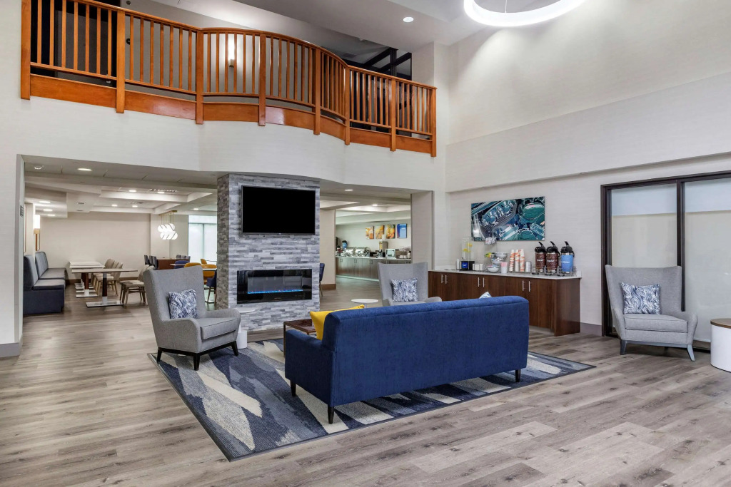Comfort Inn & Suites Grand Blanc-Flint