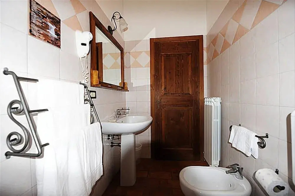 Отель В Agriturismo La Ferraia