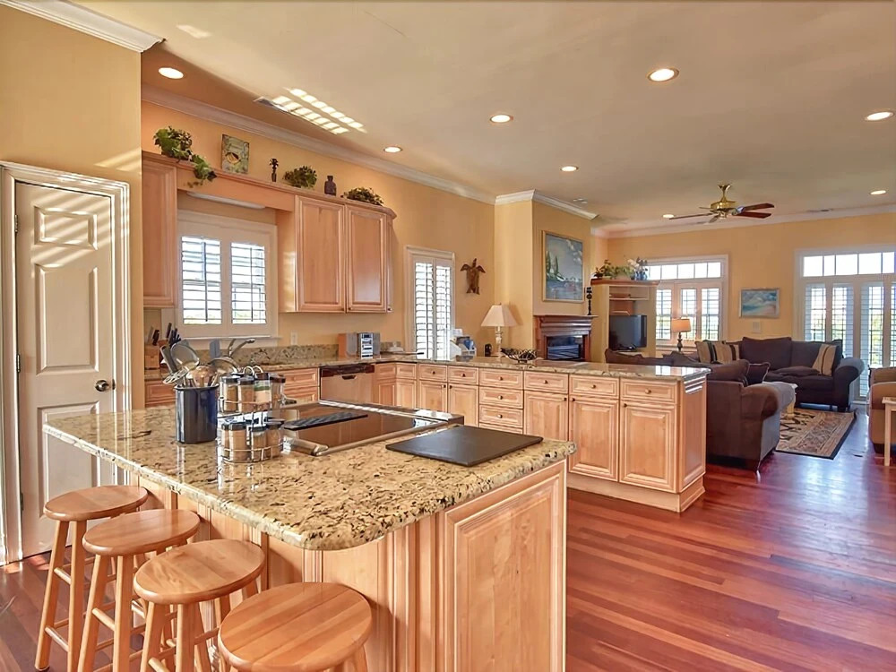 192 Sand and Sea 5 Br Home by RedAwning