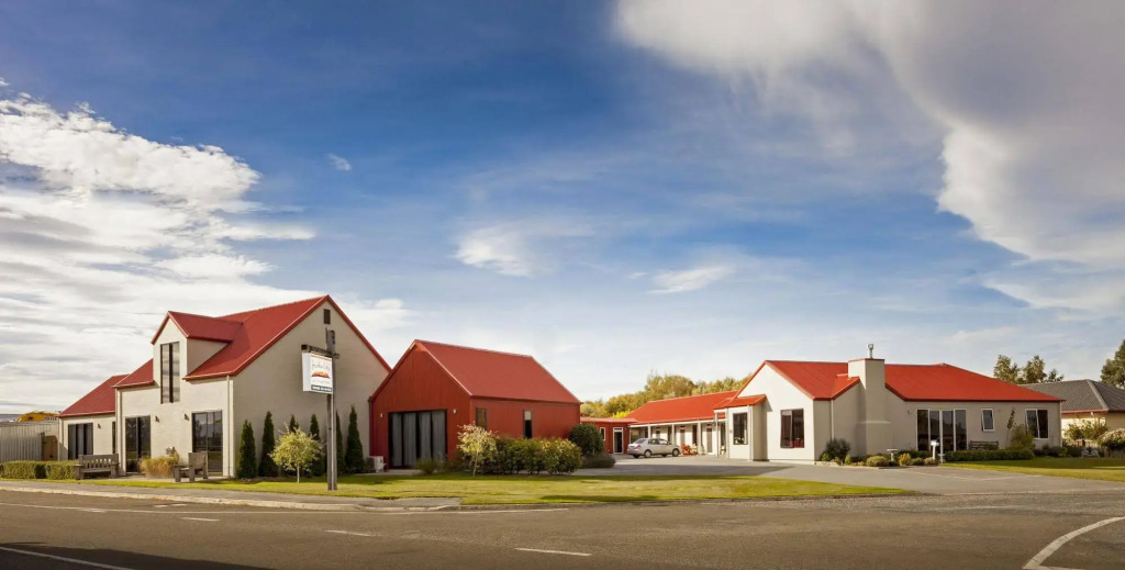 Hawkdun Lodge Motel