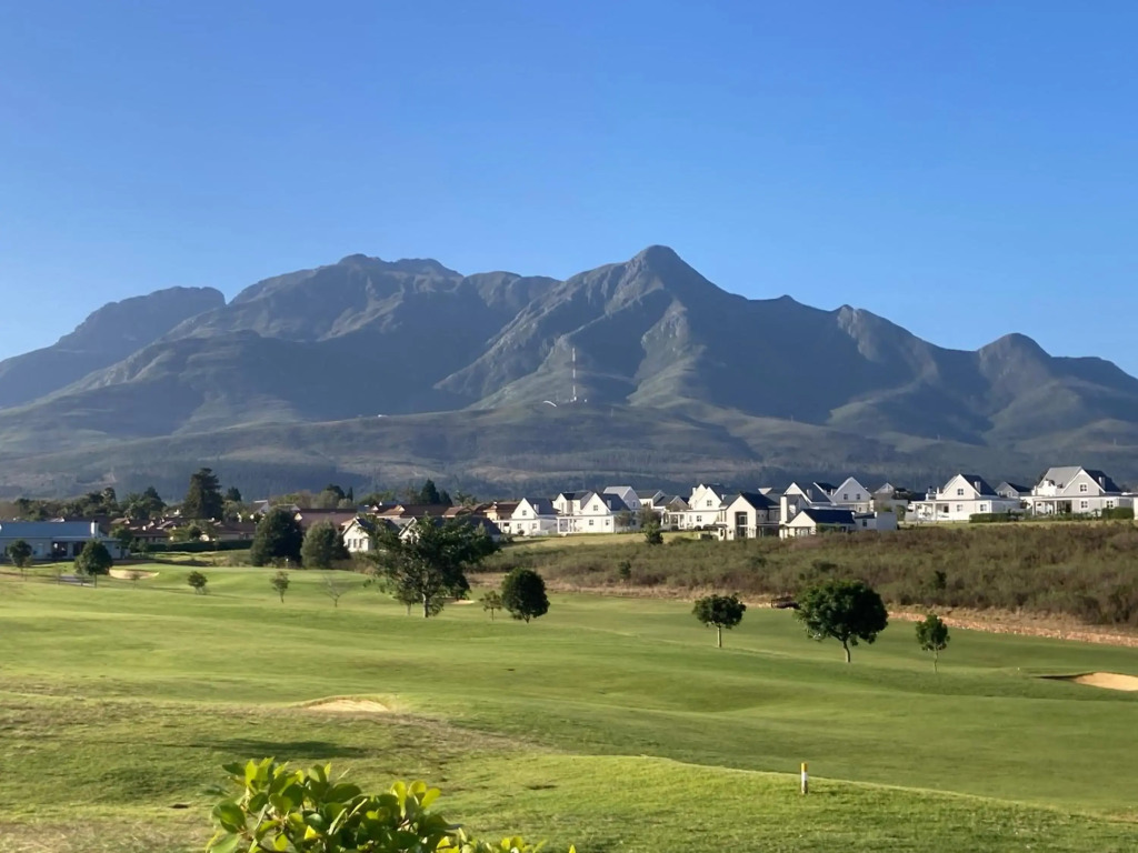 Golfers View @ Kingswood Golf Estate