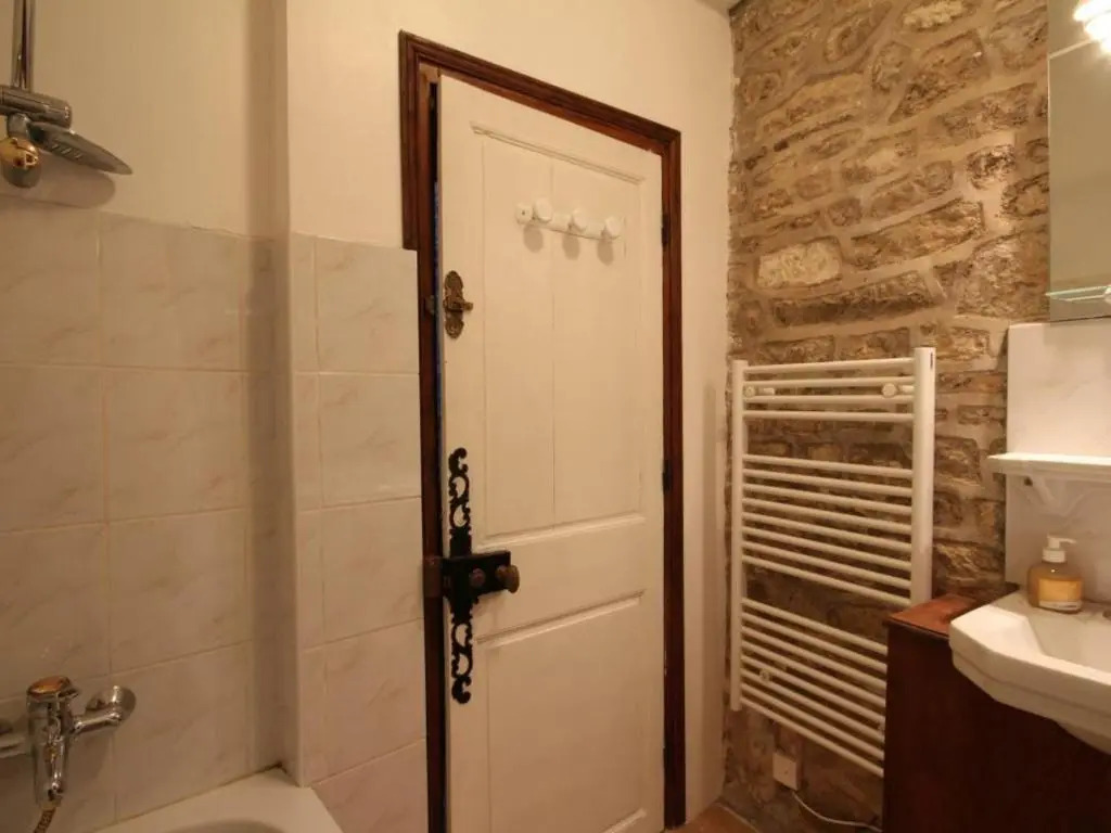 Maison du Chapelain : Charme en Suisse Normande, Animaux acceptés - FR-1-497-54