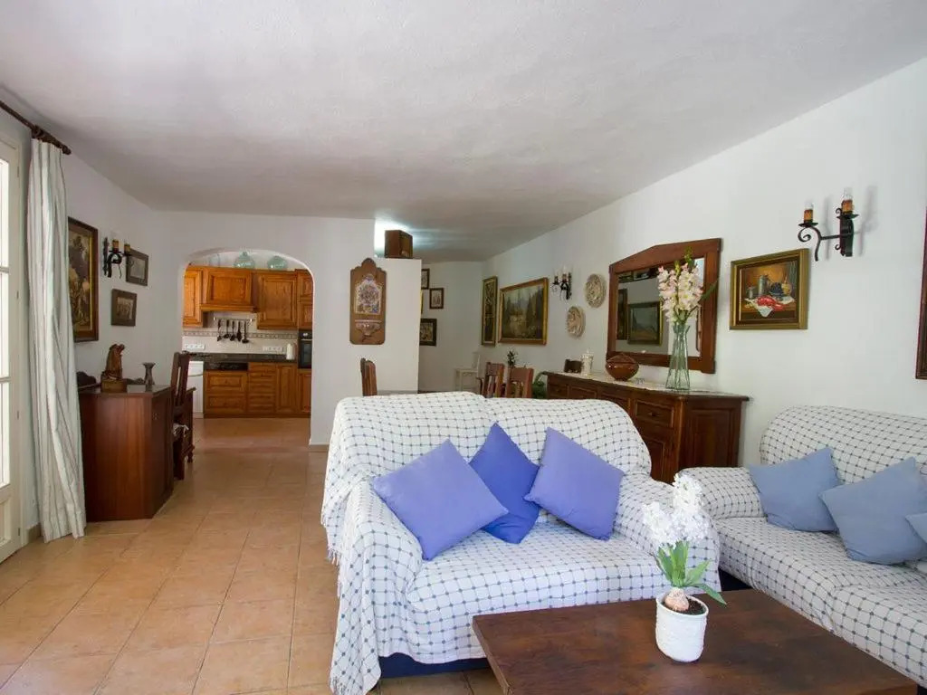 Can Suavet Dos - a great 3 bedroom villa with AC and private pool 15 mins walk to supermarket