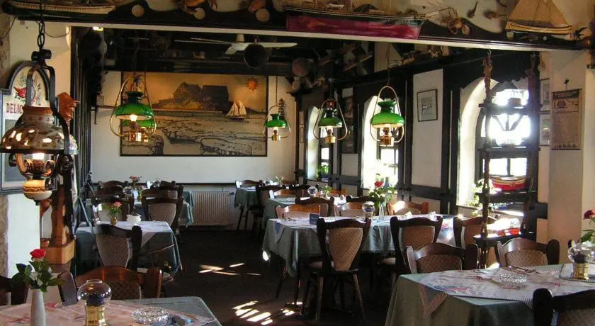 Pension To olen Slüüs Dagebüll