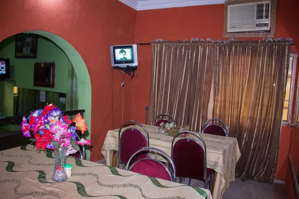 Peace Hotel Annex