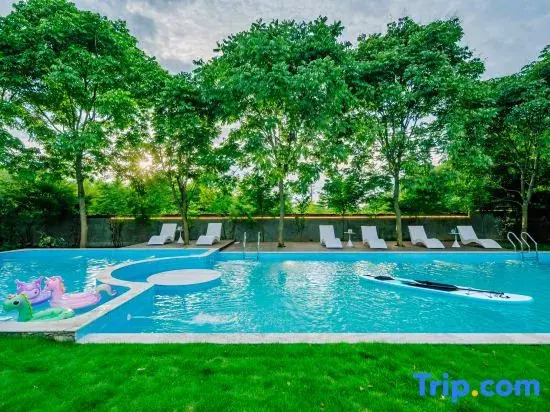 Anji Youzuoliangting Pet-friendly Vacation Apartment