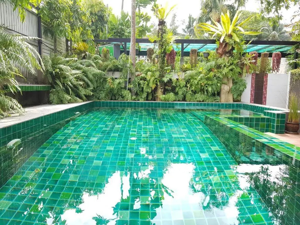 Benjamas Place Hotel
