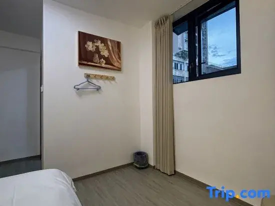 The Magpie Homestay (Hongxing Macalline Branch)
