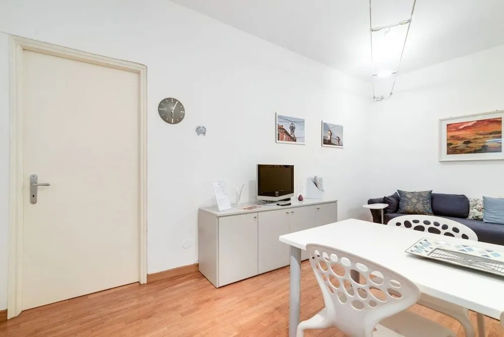 University Galleria Ognissanti Apartment