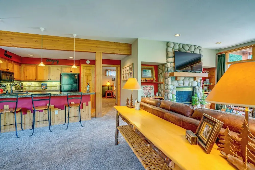 Gem in Old Town Winter Park: Walk to Ski Lifts