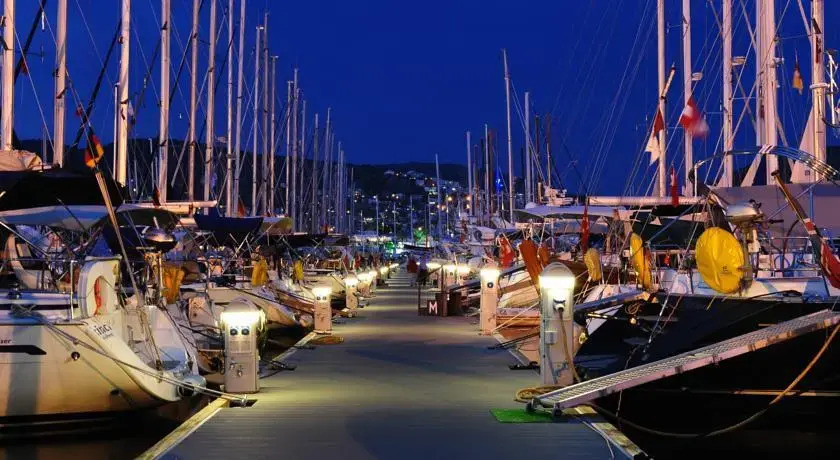 Pupa Yachting