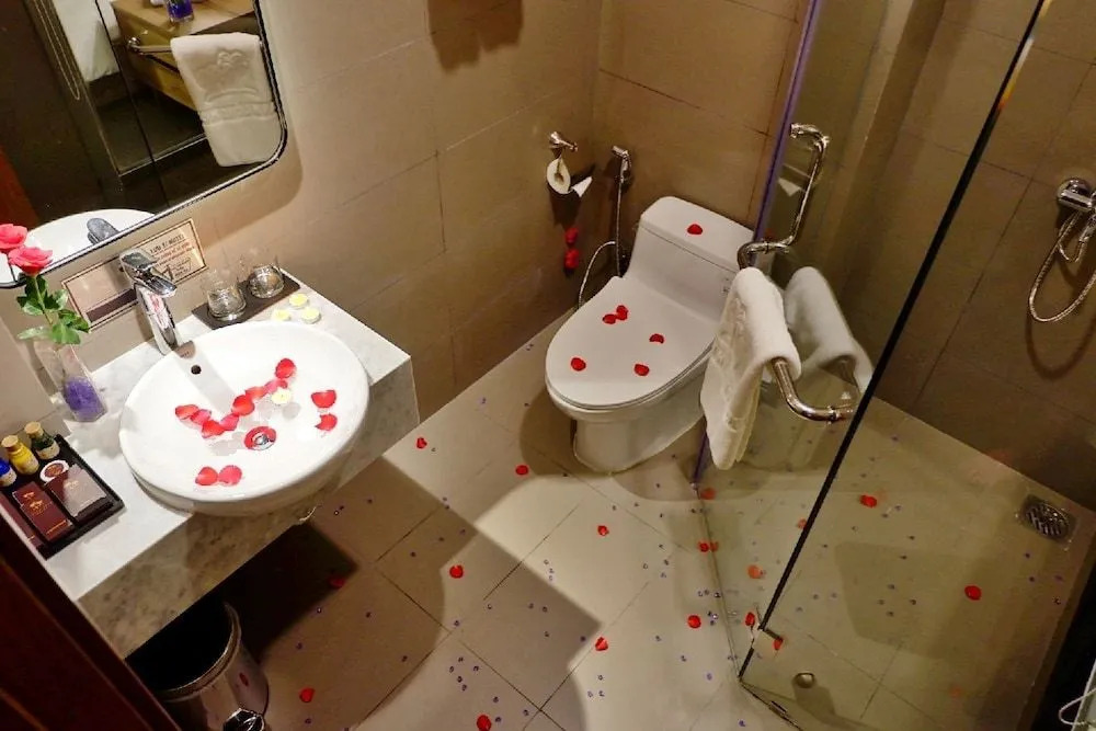 Thanh Long Hotel - Tra Khuc
