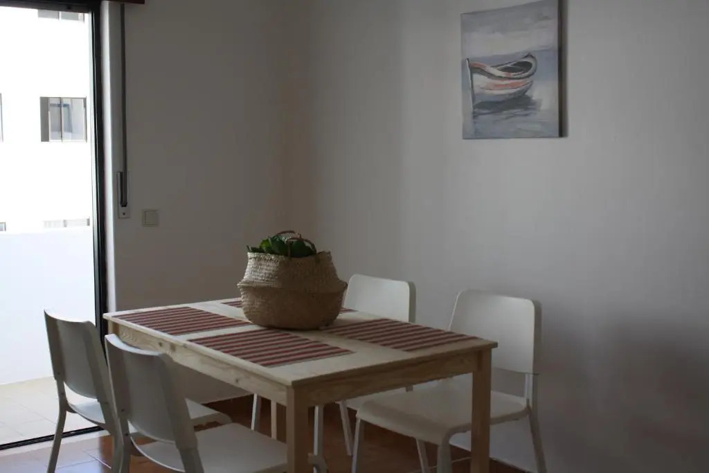 Waves T2 Apartment