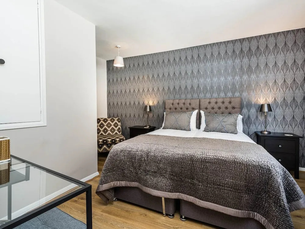 Kensington Mews House