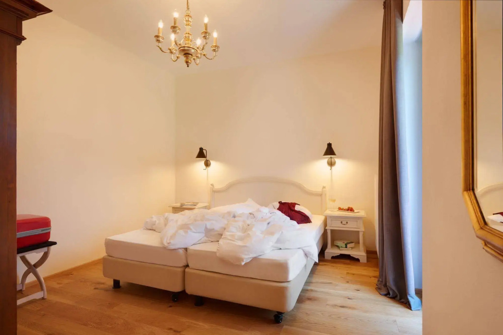 Historic Hotel Bircher B&B Apartments near Sterzing
