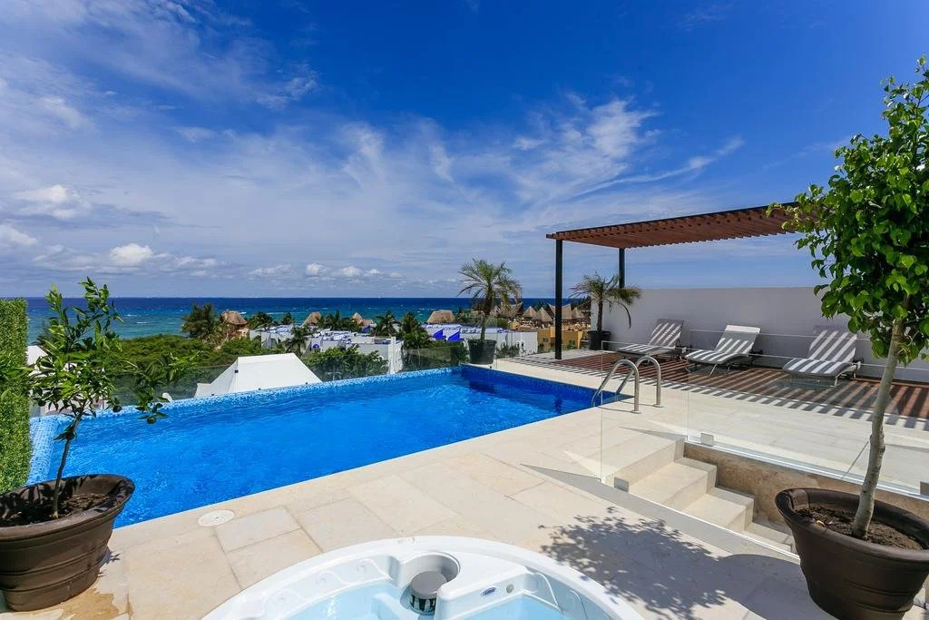 Menesse on the Beach by Playa Moments