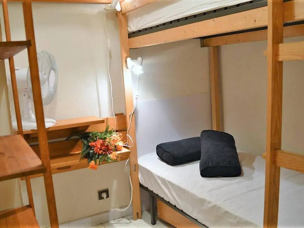 Appartement Le Lavandou, 1 pièce, 4 personnes - FR-1-251-50