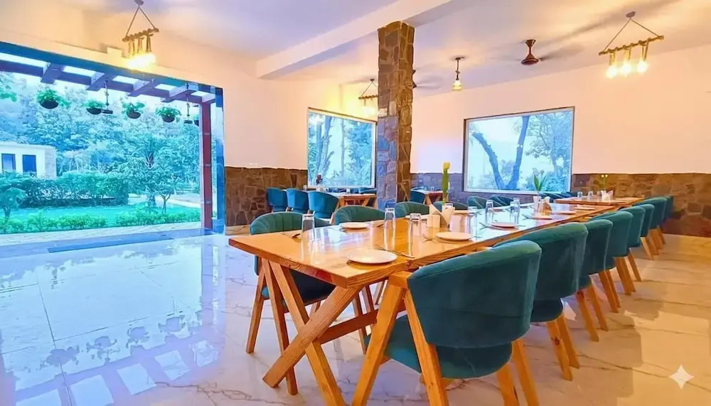 Astoria Corbett Resort