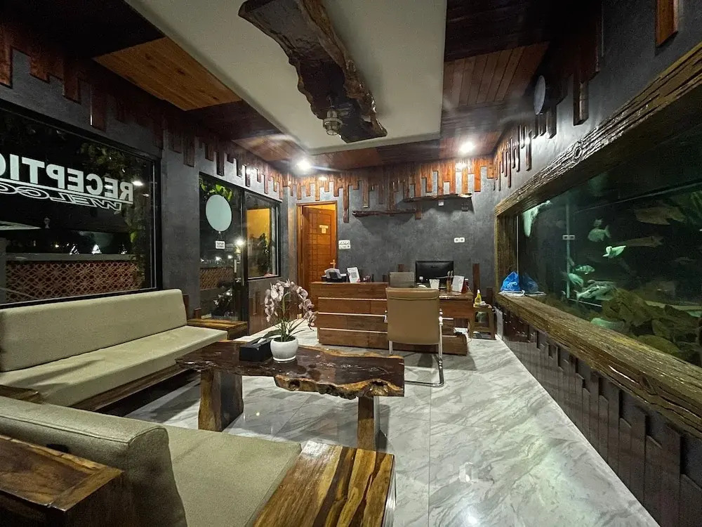 Pariban Hotel