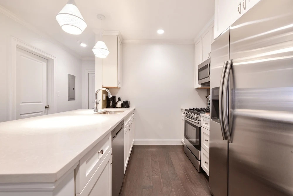 Global Luxury Suites at South Boston