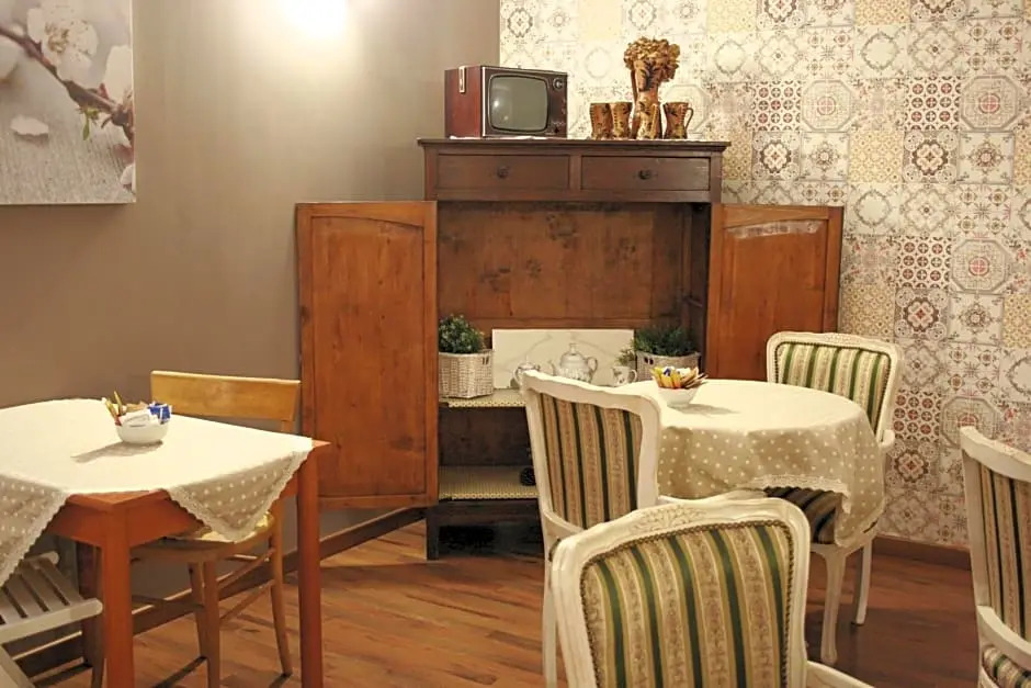 Ankon Hotel