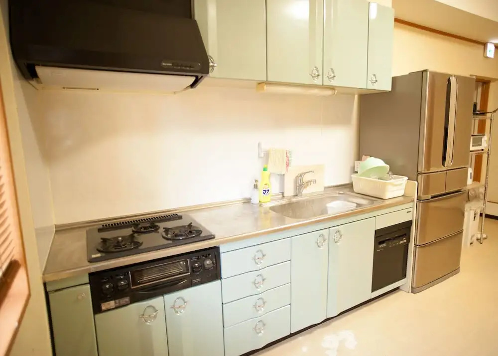 Ishigakijima Sunflower House - Hostel