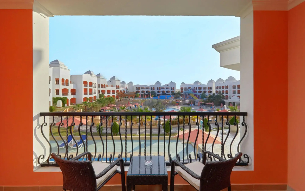 Naama Waves Hotel