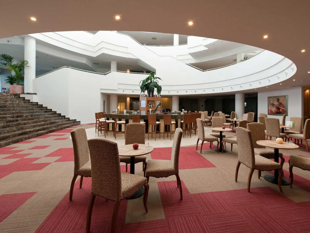 Fuerte Estepona Suites Spa