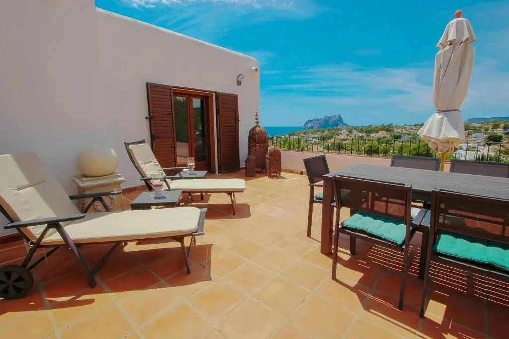Argentario - sea view villa with private pool in Benissa