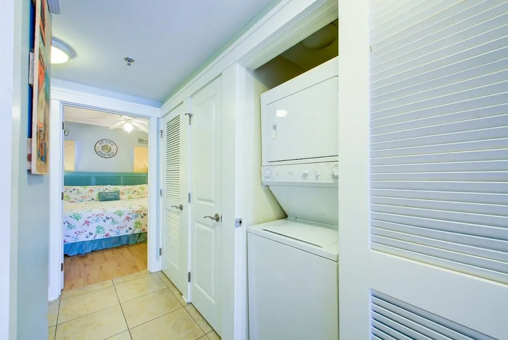 Waterscape B320 1 Bedroom Condo