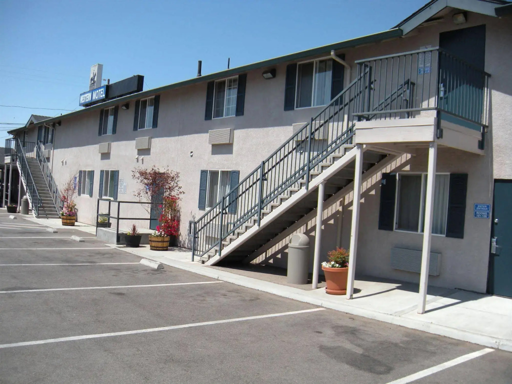 Western Motel