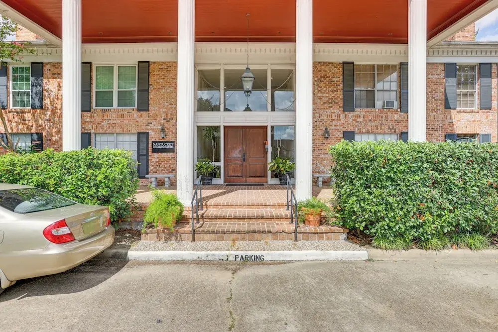 2 Mi to The Galleria: Uptown Houston Retreat!