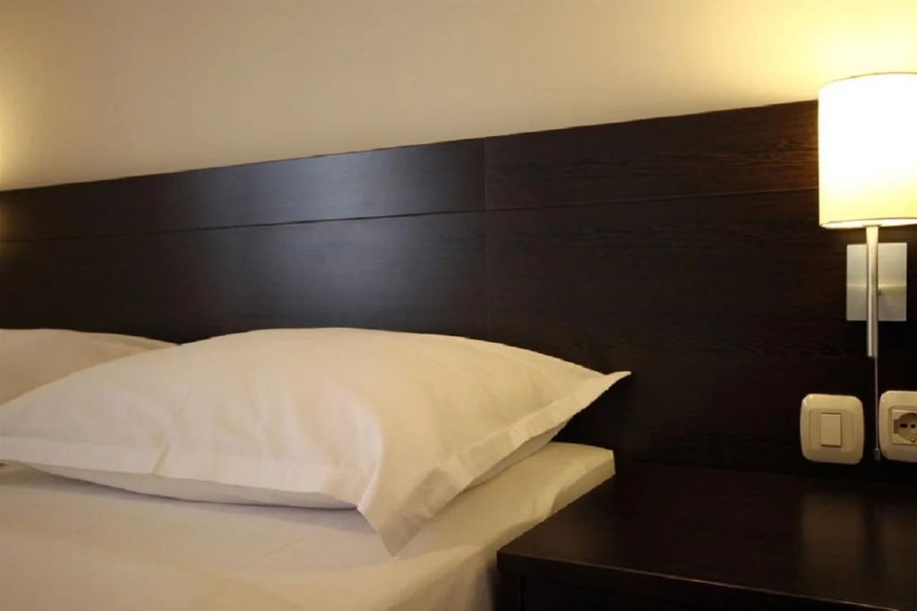 Lucic Rooms & Suites