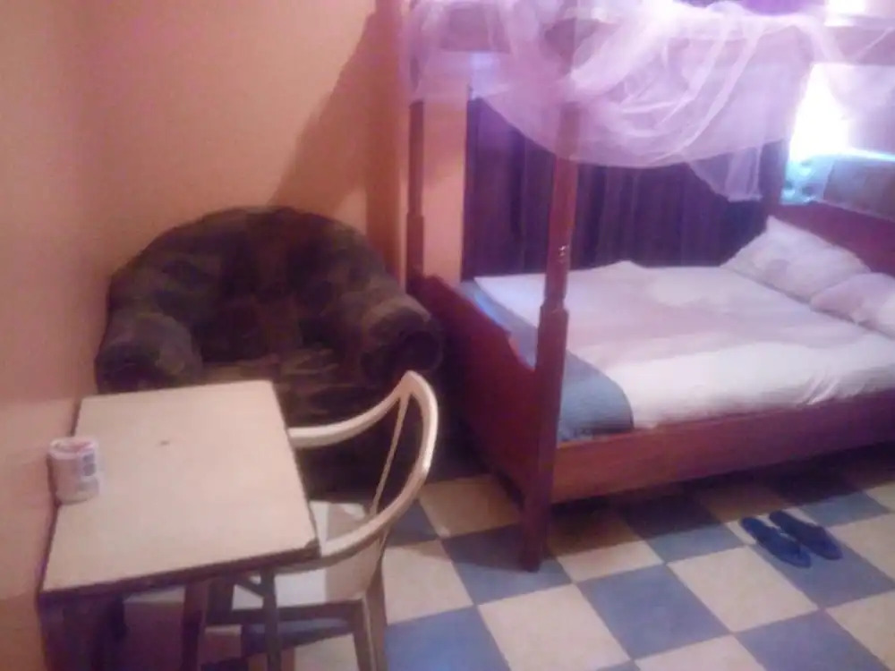 New Rwathia Guest House