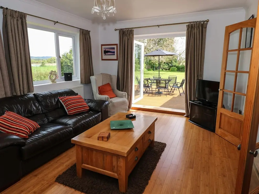 Lakelands, Burry Port