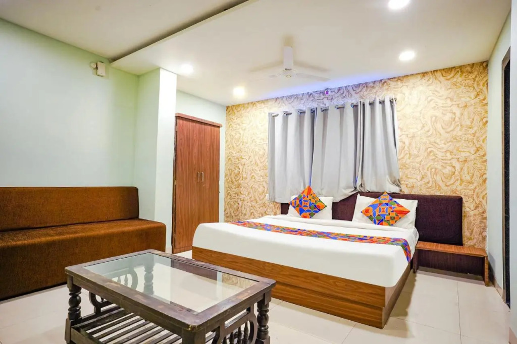 FabHotel Uday Vilas